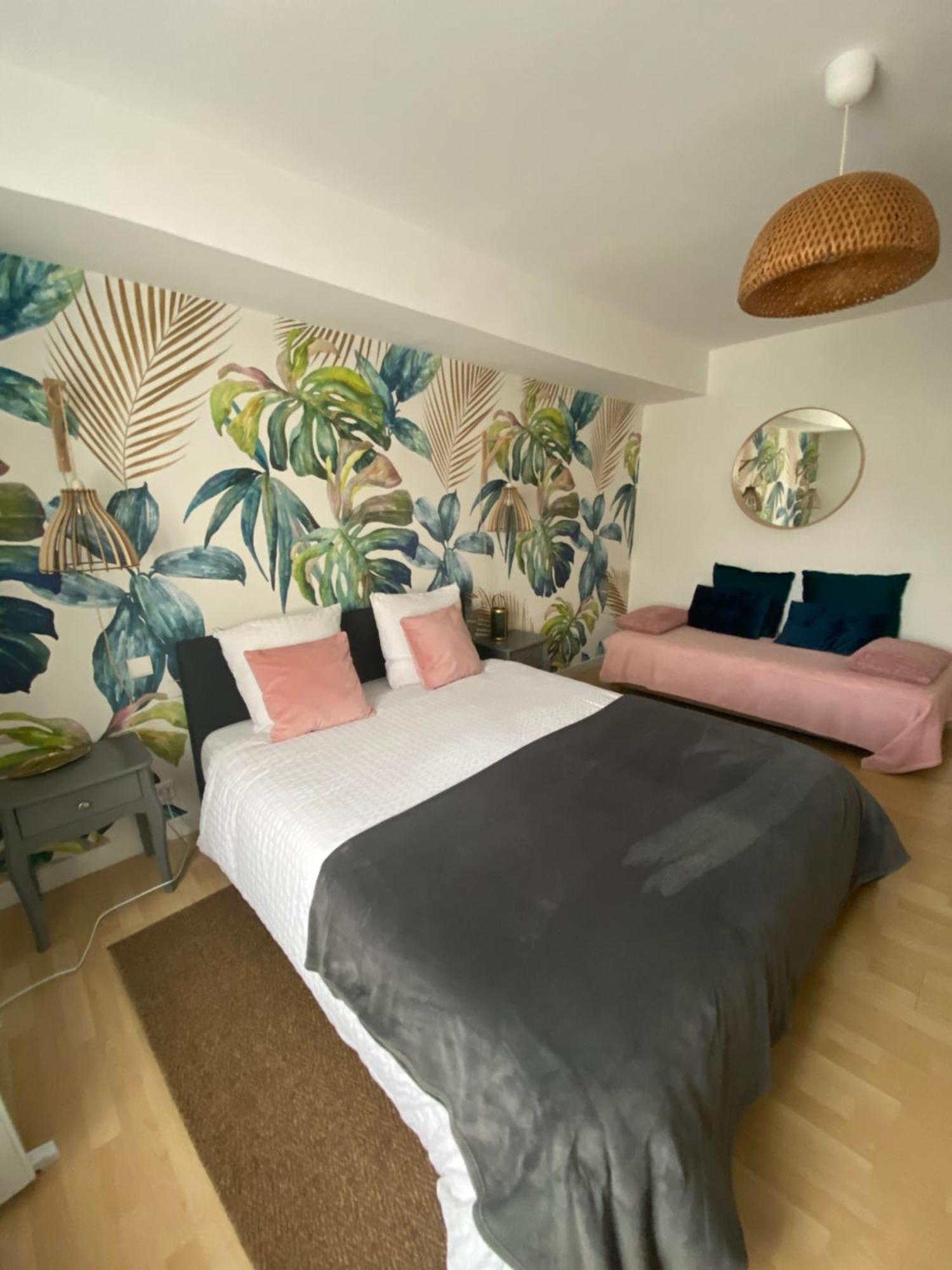 Suite Luzilloise Luzille Room photo
